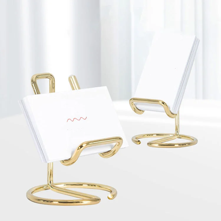 Organizatorul personal din metal: unde rezistența îți modelează ziua